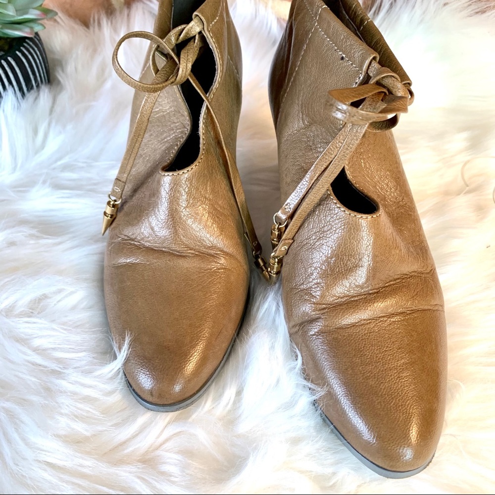 REBECCA MINKOFF Quiet Luxury Cocoa Leather Keyhole Opening Ankle Boots, 7 - Picture 15 of 15